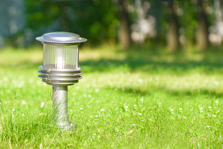 Yard Lamp - Outdoor Lighting Installation | Germantown, TN 